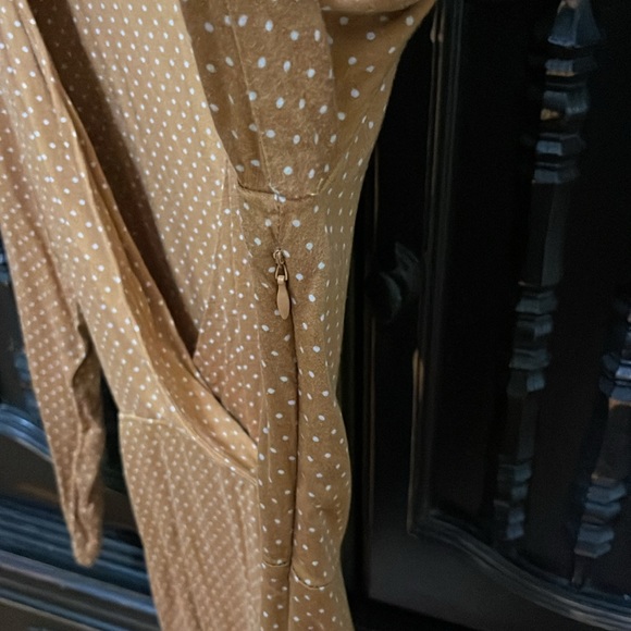 Urban Outfitters Burnt orange & White Polka Dot faux rap Romper size XS - Picture 3 of 11